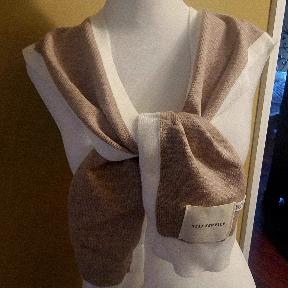 Women's Tan and White Tunic Top